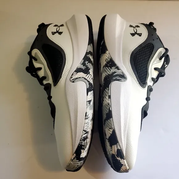 Under Armour  Lockdown 6 Basketball Shoes Men's 8.5 Women's 10