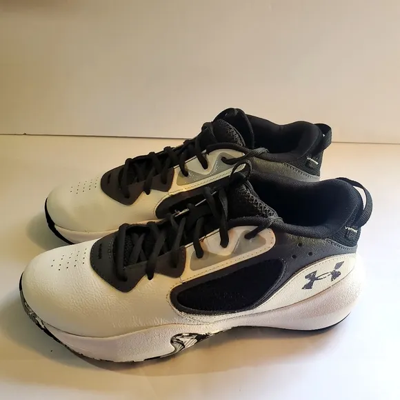 Under Armour  Lockdown 6 Basketball Shoes Men's 8.5 Women's 10