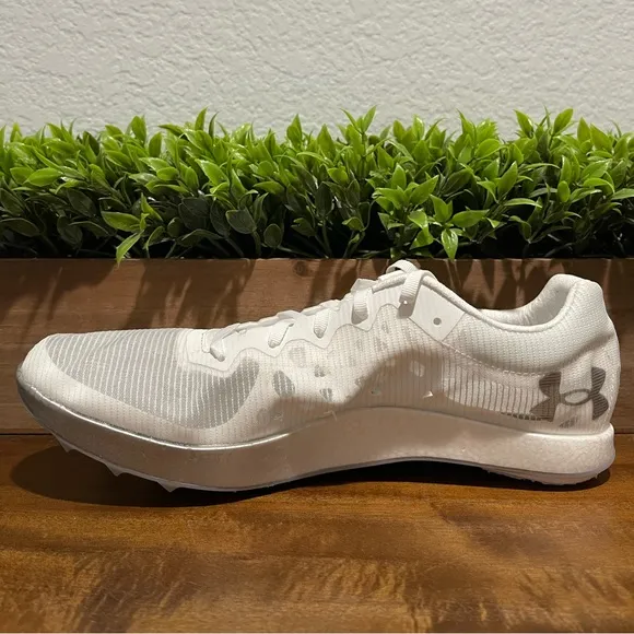 Under Armour Shakedown Elite Breeze White Track Spikes 3027568-100 Men’s Size 11