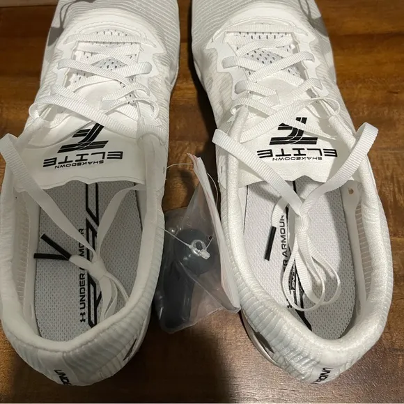 Under Armour Shakedown Elite Breeze White Track Spikes 3027568-100 Men’s Size 11