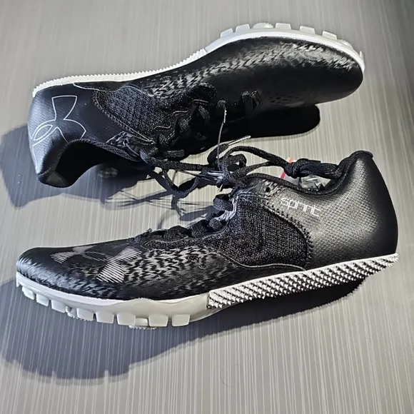 Under Armour Unisex Kick Spirit 4 Track &amp; Field Shoes Men's 10/Women's 11.5 NWOT