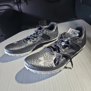 Under Armour Unisex Kick Spirit 4 Track &amp; Field Shoes Men's 10/Women's 11.5 NWOT