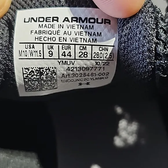 Under Armour Unisex Kick Spirit 4 Track &amp; Field Shoes Men's 10/Women's 11.5 NWOT