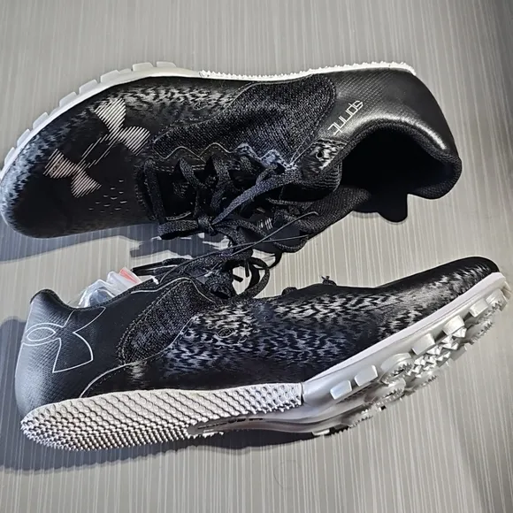 Under Armour Unisex Kick Spirit 4 Track &amp; Field Shoes Men's 10/Women's 11.5 NWOT