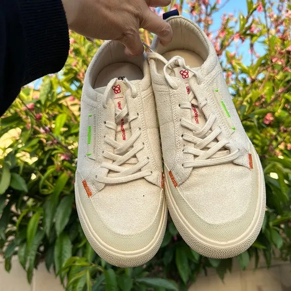 UNDO FOR TOMORROW LACE UP UNISEX SNEAKERS M7 W9