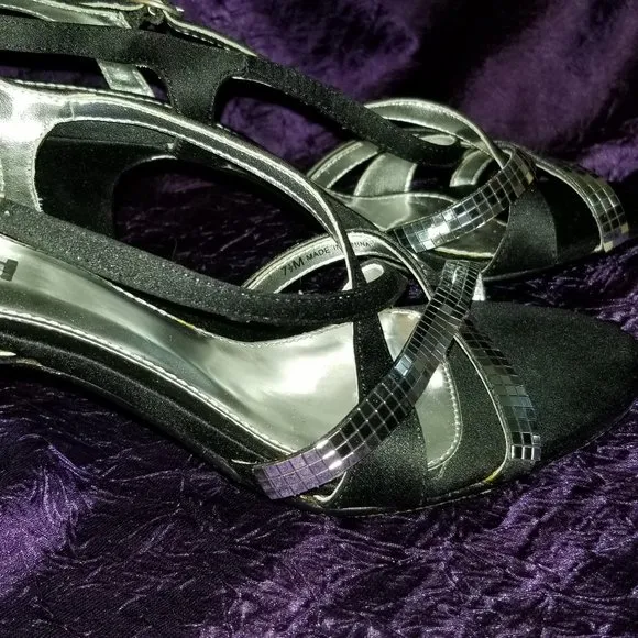 Unlisted Brand Silver &amp; Black Heels Size 6
