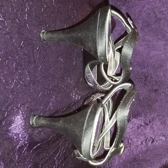 Unlisted Brand Silver &amp; Black Heels Size 6