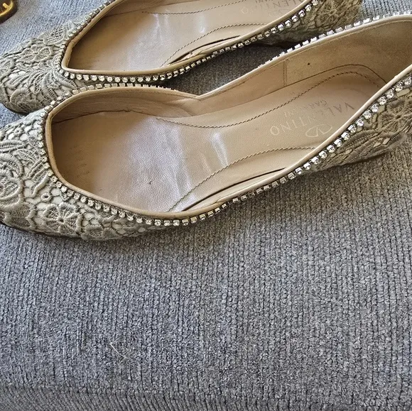 Valentino Garavani Women's Tan Espadrilles