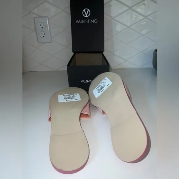 Valentino shoes! Garavani logo slides pink leather sandals, women size 38, Italy