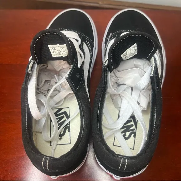 VANS Old Skool Black White Low Suede Canvas Unisex Shoes NWOB Men 5 / Women 6.5