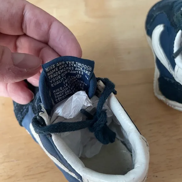 Vintage 80s Nike Navy blue swoosh track Cortez infant shoes sz 3