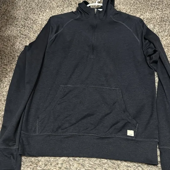 Vuori navy men’s ponto performance half zip hoodie, midnight heather small ✨