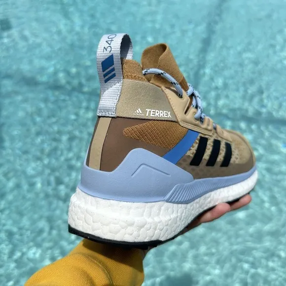 WOMEN'S adidas Terrex Free Hiker Primeblue Beige Tone Ambient Sky FZ2970